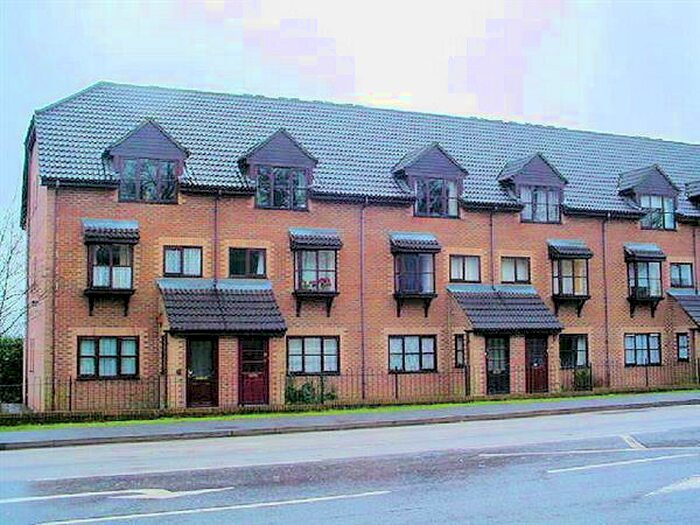 1 Bedroom Apartment To Rent In Chalet Court, Bordon, GU35