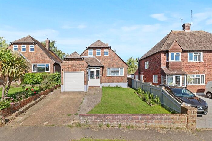 4 Bedroom Detached House For Sale In Harebeating Crescent, Hailsham, BN27