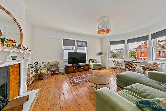 4 Bedroom Flat For Sale In Balmoral Mansions, Clevedon Road, East Twickenham, TW1