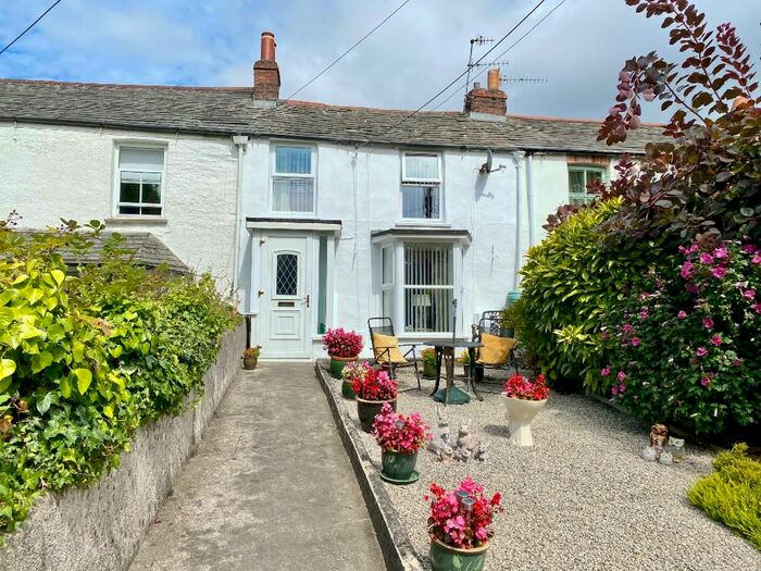 Houses for sale & to rent in PL27 6HE, Mill Close, Wadebridge East