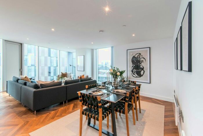 3 Bedroom Flat To Rent In Owen Street, Manchester, M15