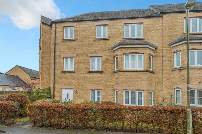 2 Bedroom Maisonette To Rent In Bathing Place, Witney, OX28