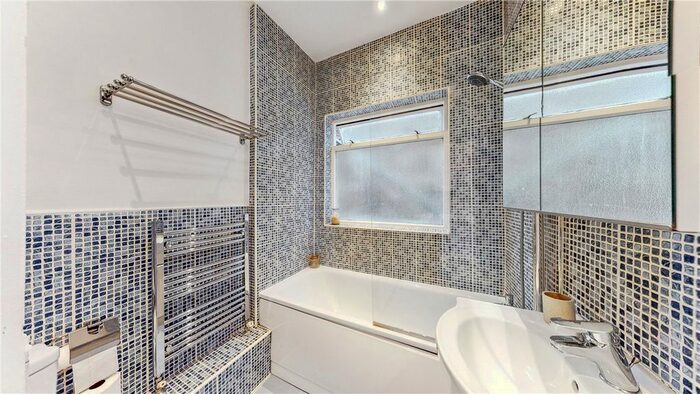 1 Bedroom Flat To Rent In Birkbeck Road, London, Uk, W3