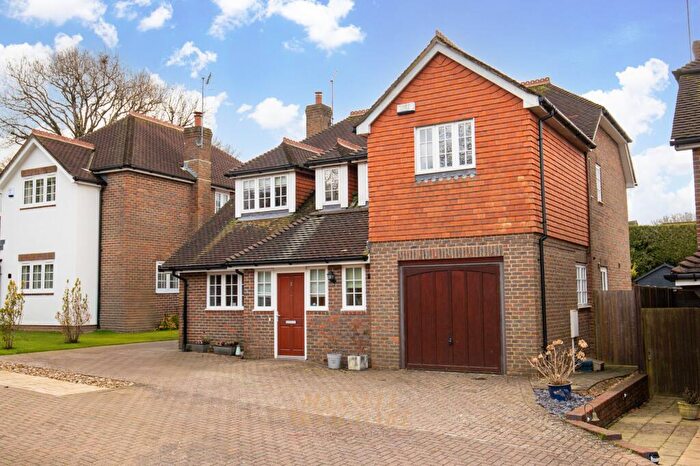 5 Bedroom Detached House For Sale In Great Field Place, East Grinstead, RH19