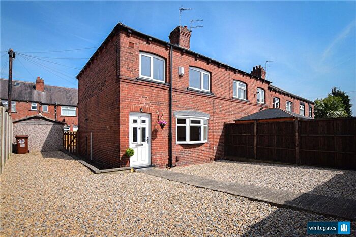 3 Bedroom End Of Terrace House To Rent In Firth Avenue, Leeds, West Yorkshire, LS11