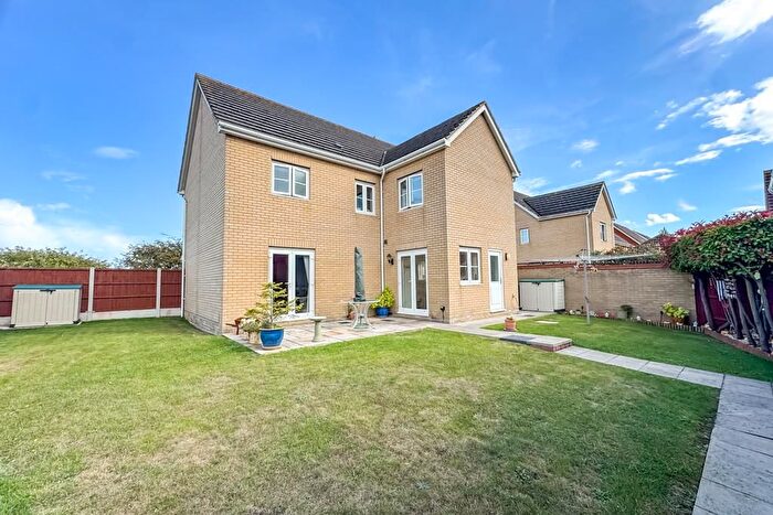 4 Bedroom Detached House For Sale In Stilwells, Rochford, SS4