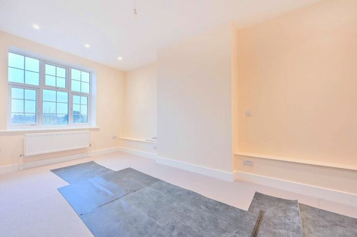 1 Bedroom Flat To Rent In Epsom Road, Guildford, GU1