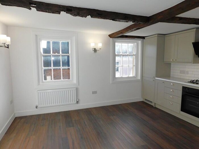 1 Bedroom Apartment To Rent In St. John Street, Ashbourne, DE6