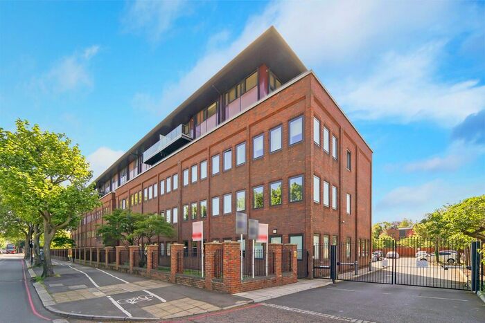 1 Bedroom Flat For Sale In John Busch House, London Road, Isleworth, TW7
