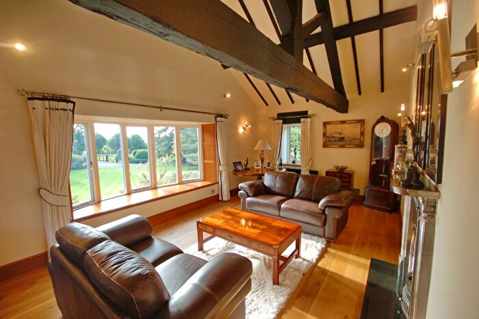 4 Bedroom Detached House For Sale In Puddington Lane, CH64