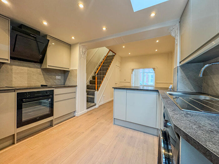 3 Bedroom Terraced House To Rent In Malwood Street, Liverpool, Merseyside, L8