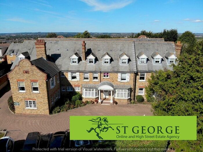 Houses for sale & to rent in SS6 9FA, THE APPROACH, Sweyne Park and