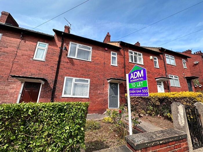 3 Bedroom Terraced House To Rent In Northbank Road, Huddersfield, HD2