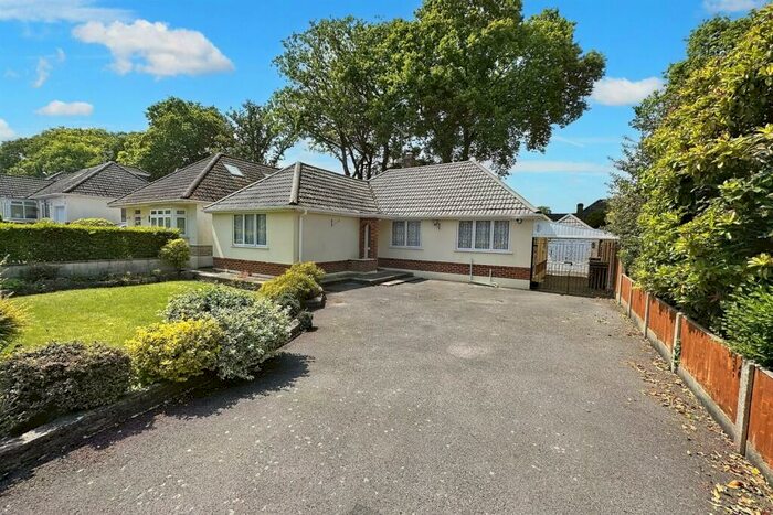 2 Bedroom Detached Bungalow To Rent In Ferndown, BH22
