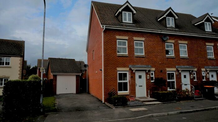 3 Bedroom House To Rent In Brigantine Way, Newport, NP10