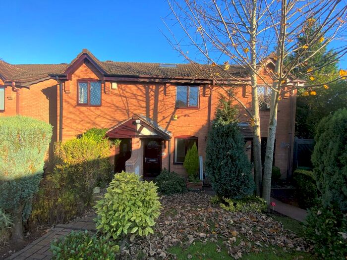 2 Bedroom House To Rent In Lambert Fold, Dudley, DY2