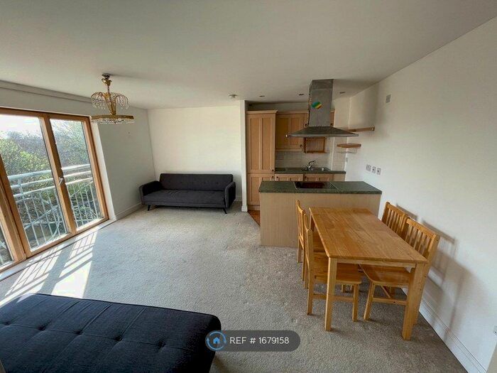 1 Bedroom Flat To Rent In Brandan House, Harrow, HA1