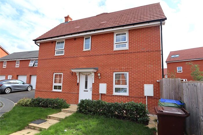 3 Bedroom Semi-Detached House To Rent In Frideswide Street, Buckingham, MK18