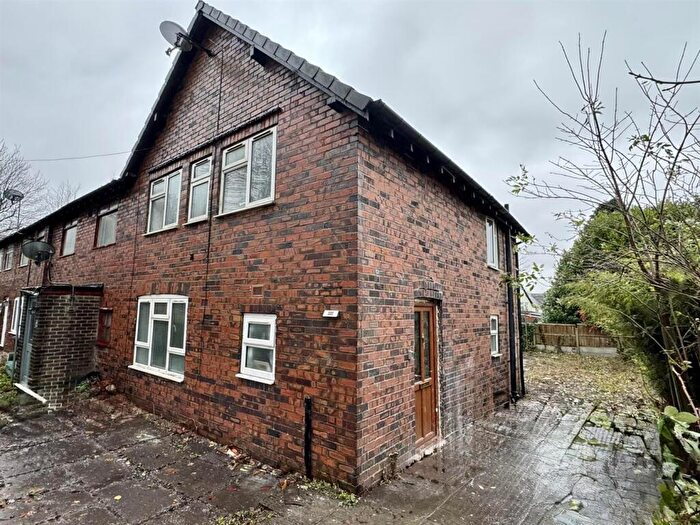 3 Bedroom End Of Terrace House To Rent In Cook Avenue, Dudley, DY2