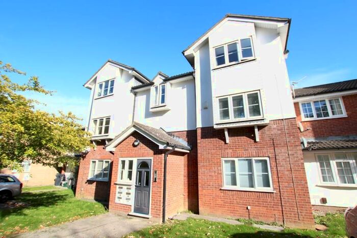 2 Bedroom Flat To Rent In Great Meadow Road, Bradley Stoke, Bristol, BS32