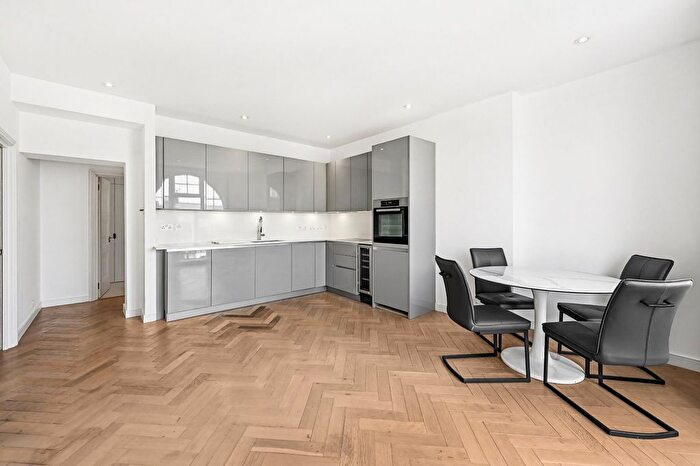 2 Bedroom Flat To Rent In Cecil Court, Fawcett Street, SW10