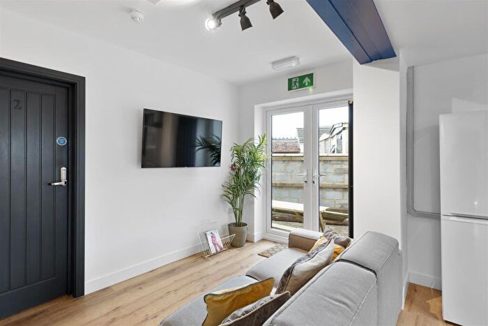 6 Bedroom House To Rent In Branksome Drive, Filton, Bristol, BS34