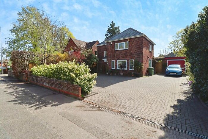 3 Bedroom Detached House For Sale In Nettleham Road, Lincoln, LN2