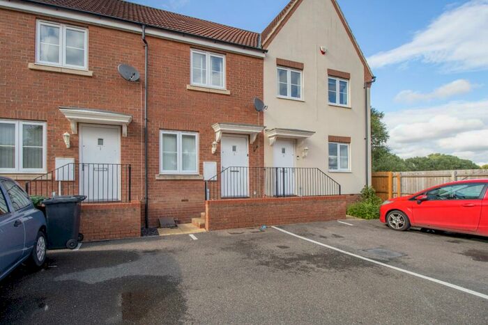2 Bedroom Terraced House To Rent In Vole Court, Gaywood, PE30