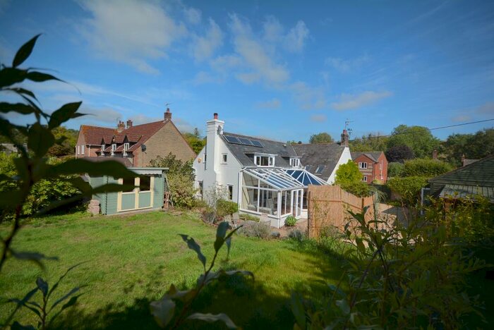 3 Bedroom House To Rent In Piddletrenthide, Dorchester, DT2