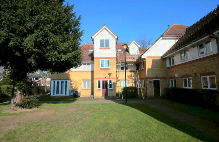 1 Bedroom Apartment To Rent In Addlestone, Surrey, KT15