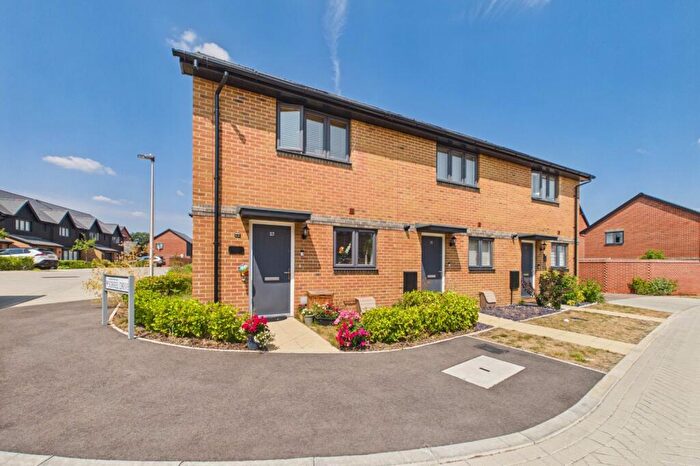 2 Bedroom End Of Terrace House For Sale In Sorrel Drive, Arborfield Green, Reading, Berkshire, RG2