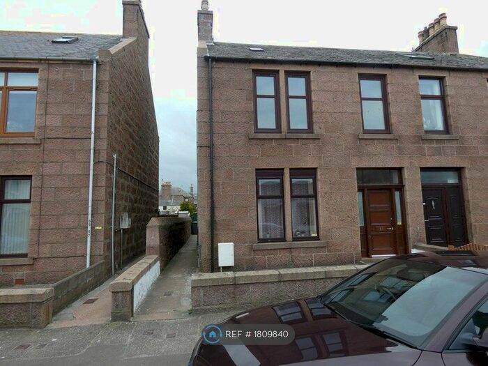 3 Bedroom Maisonette To Rent In Windmill Street, Peterhead, AB42