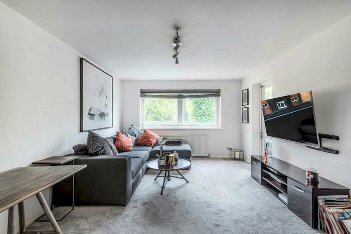 1 Bedroom Apartment To Rent In The Seasons, September Way, Stanmore, HA7