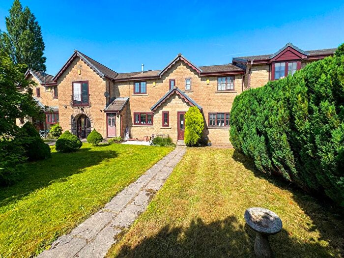 3 Bedroom Mews For Sale In Haig Court, Haig Road, Bury, BL8
