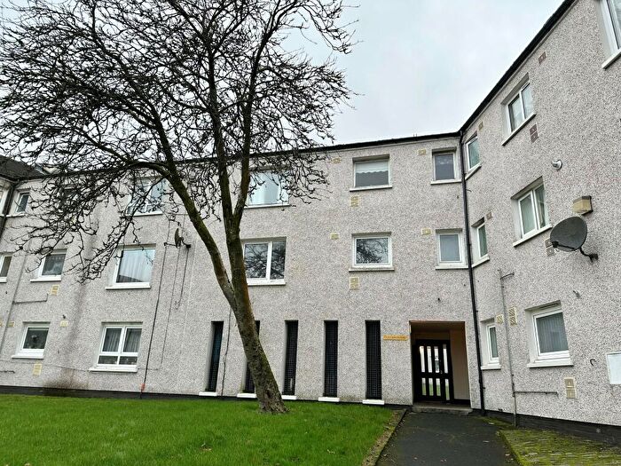3 Bedroom Flat To Rent In Tarbolton Road, Cumbernauld, G67