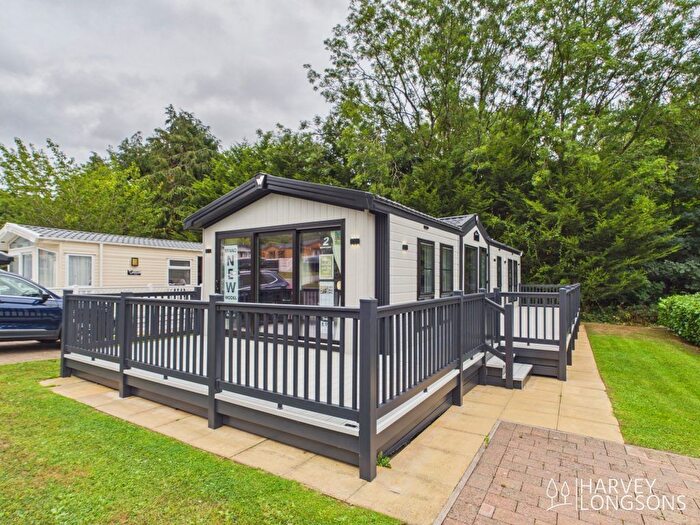 2 Bedroom Park Home For Sale In Llanedwen, Anglesey, LL61