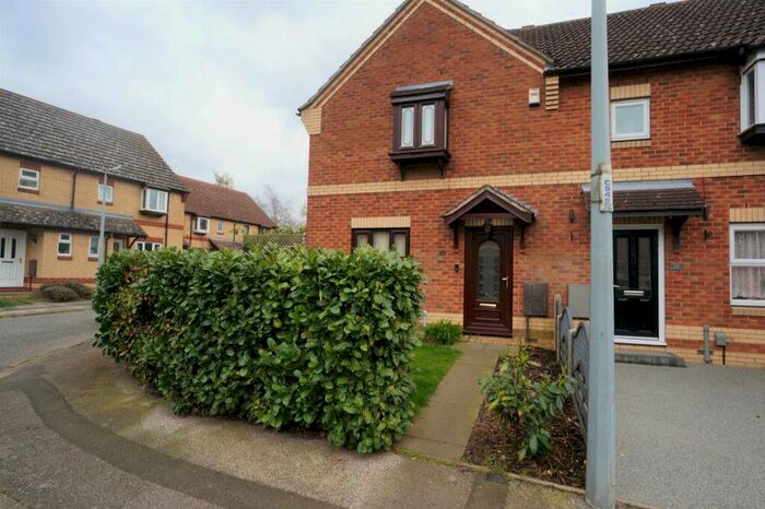 3 Bedroom Semi-Detached House To Rent In Broom Crescent, IP3