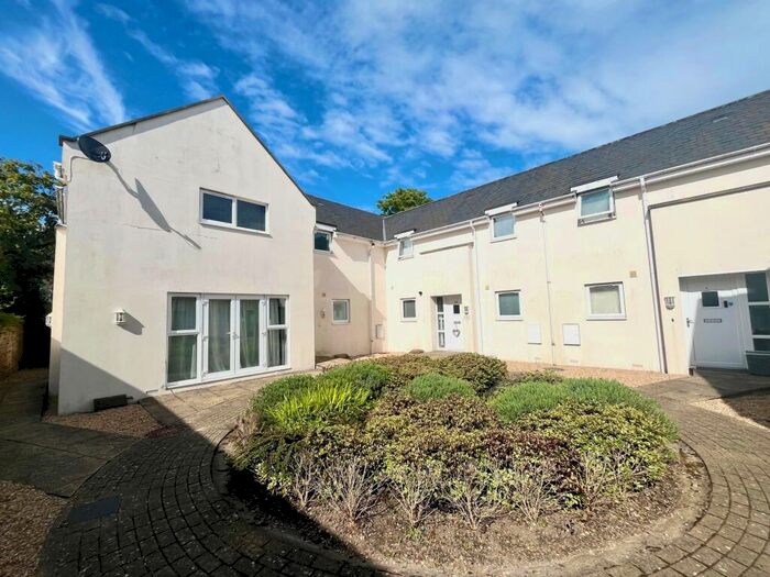 2 Bedroom House To Rent In Commercial Road, Lower Parkstone, BH14