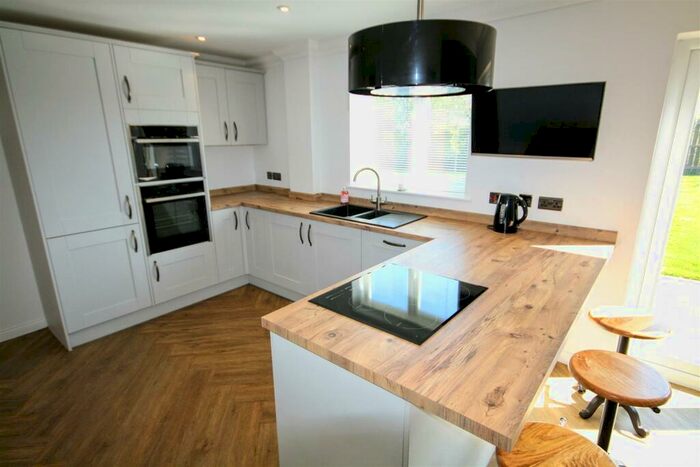 3 Bedroom House To Rent In Brackenbeds Close, Pelton, Chester Le Street, DH2
