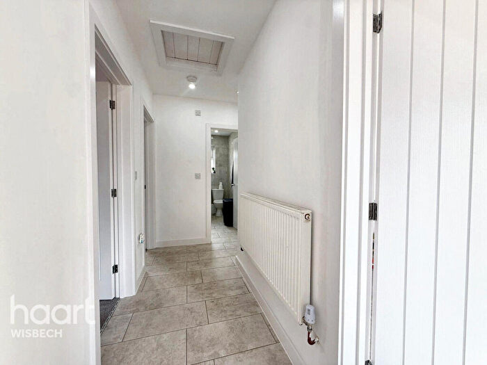 2 Bedroom Detached Bungalow For Sale In Money Bank, Wisbech, PE13