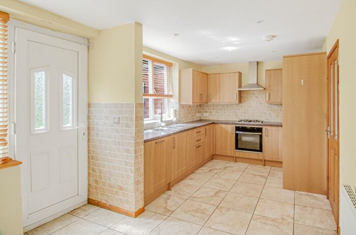 3 Bedroom Semi-Detached House For Sale In Green Oak Avenue, Sheffield, S17