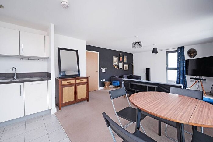 1 Bedroom Flat To Rent In Dalston Square, Dalston, London, E8