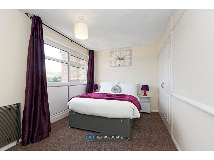 4 Bedroom Terraced House To Rent In Plumpton Walk, Canterbury, CT1