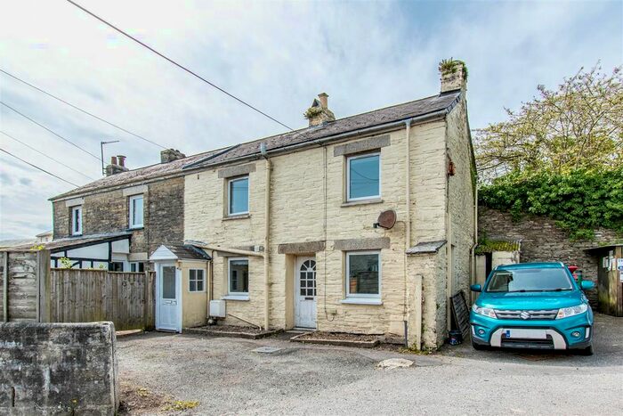 2 Bedroom Semi-Detached House To Rent In Liskeard, PL14