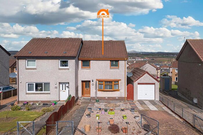 2 Bedroom Semi-detached Villa For Sale In Carden Castle Park, Cardenden, Lochgelly, KY5