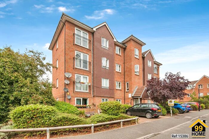 2 Bedroom Apartment For Sale In Old School Place, Croydon, Surrey, CR0