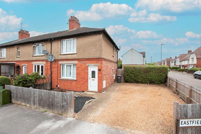 2 Bedroom Semi-Detached House To Rent In Eastfield Crescent, Finedon, Wellingborough, NN9