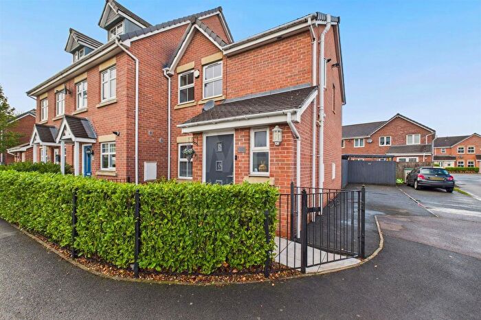 3 Bedroom End Terrace House For Sale In Regency Square, Warrington, WA5