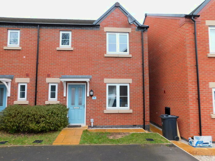 3 Bedroom Semi-Detached House To Rent In Wadham Close, Mickleover, DE3