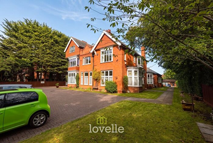 2 Bedroom Flat For Sale In Bargate, Grimsby, DN34